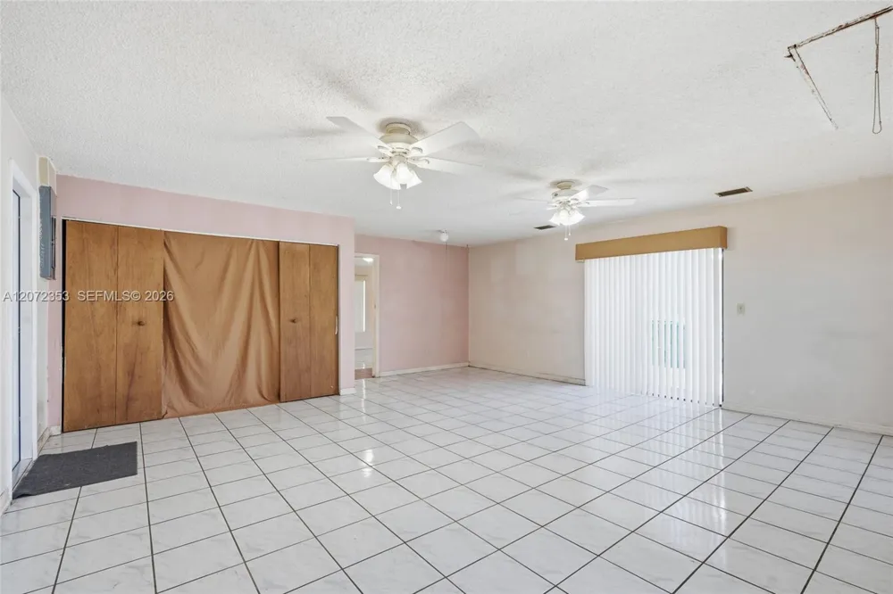 16604 SW 104th Ct Miami, FL 33157