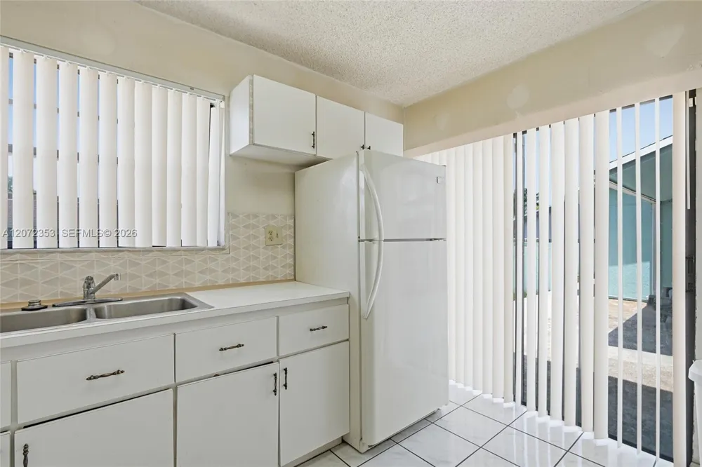 16604 SW 104th Ct Miami, FL 33157