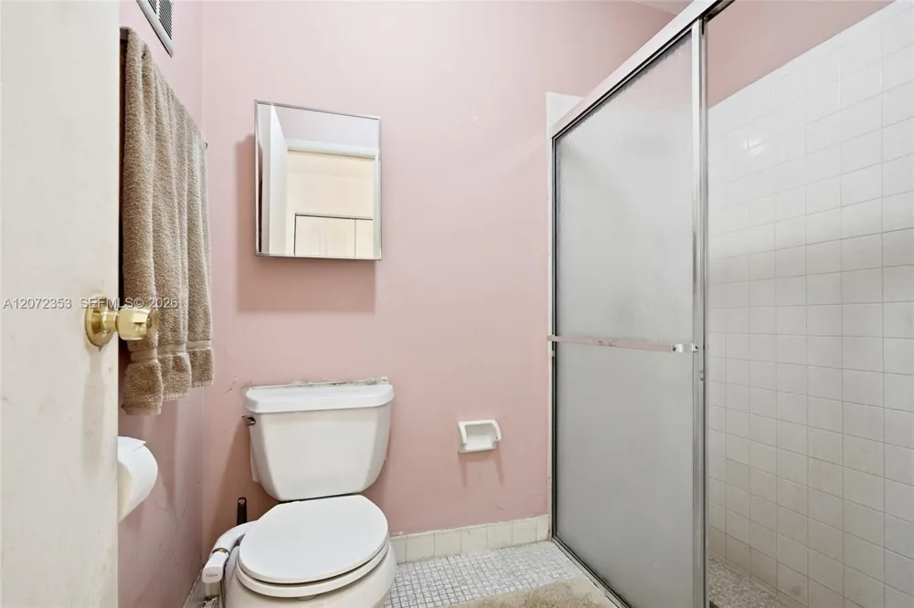 16604 SW 104th Ct Miami, FL 33157