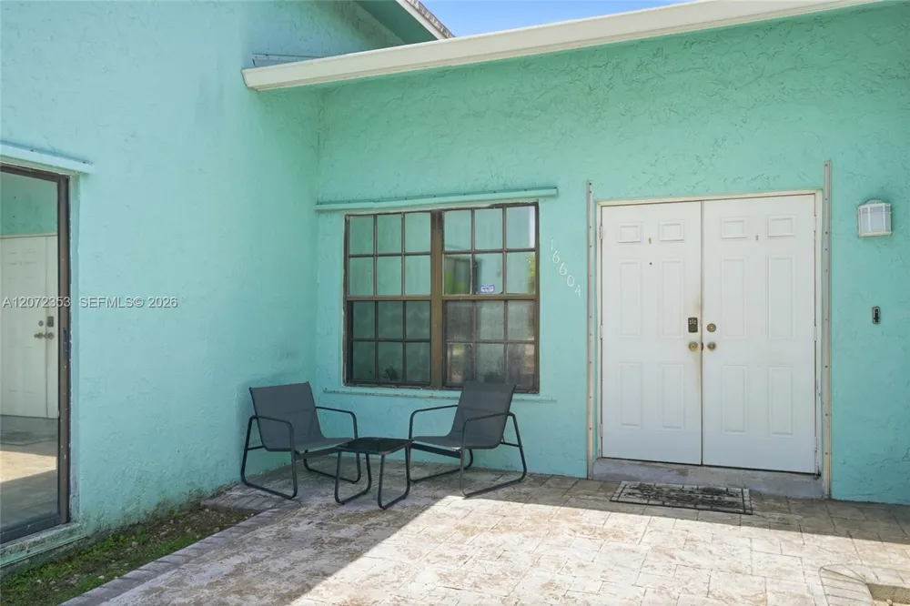16604 SW 104th Ct Miami, FL 33157