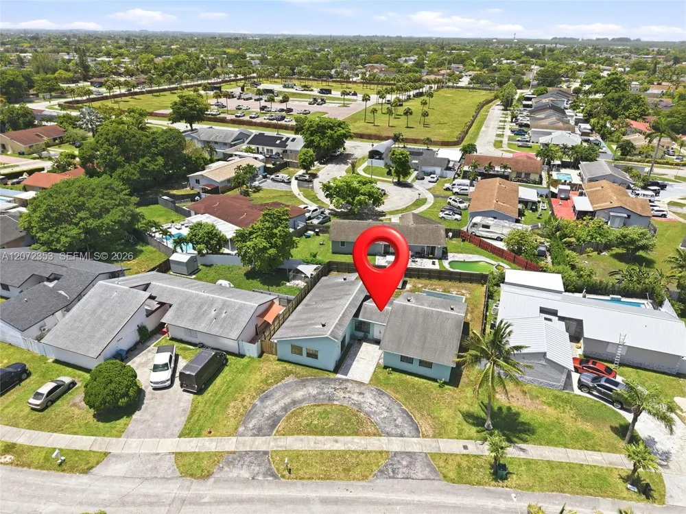 16604 SW 104th Ct Miami, FL 33157