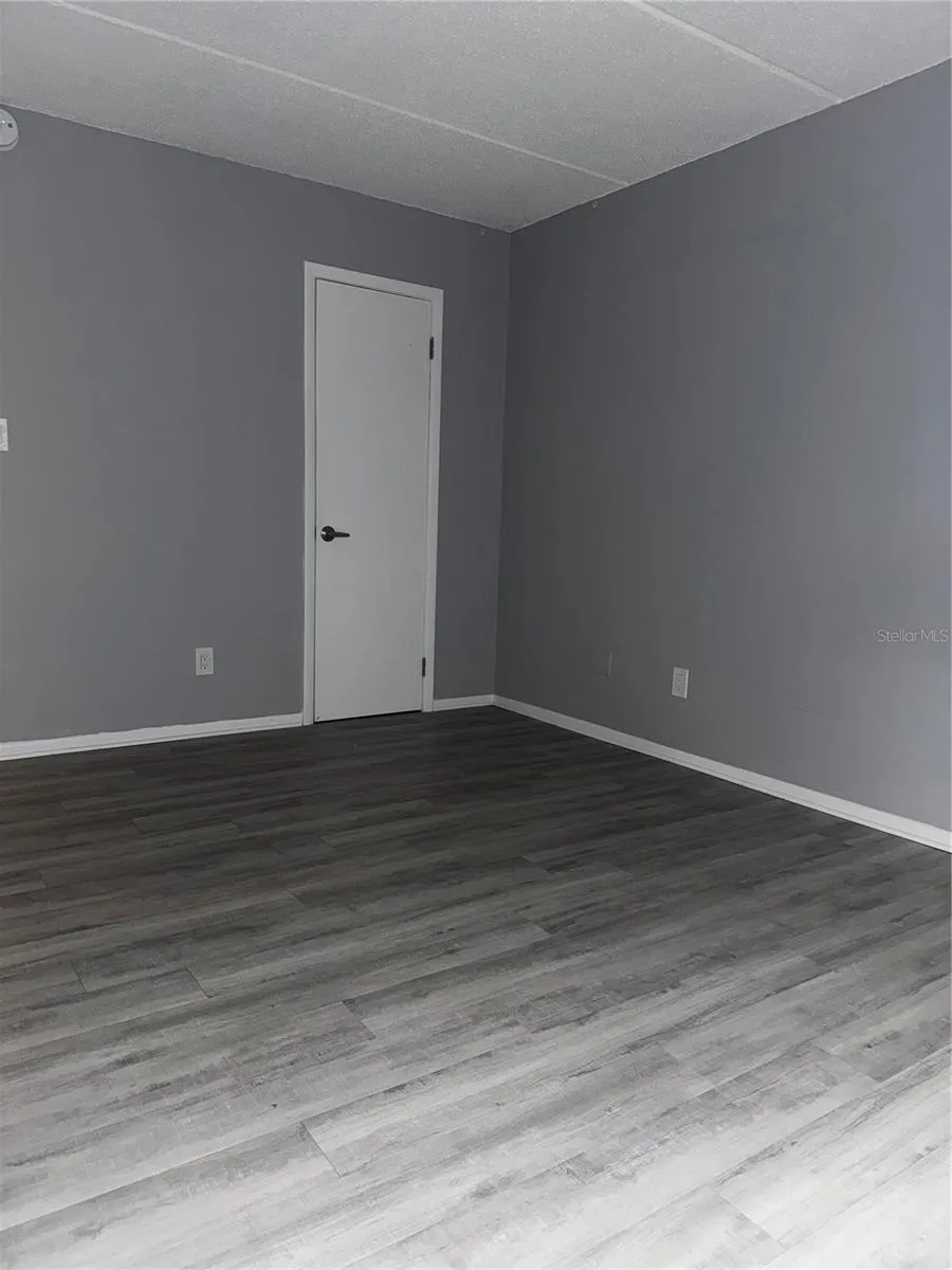 1125 83RD AVENUE #B St Petersburg, FL 33702
