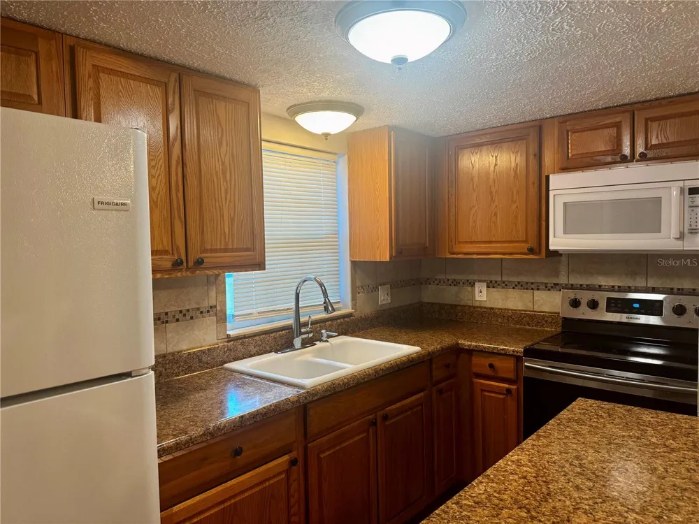 1125 83RD AVENUE #B St Petersburg, FL 33702