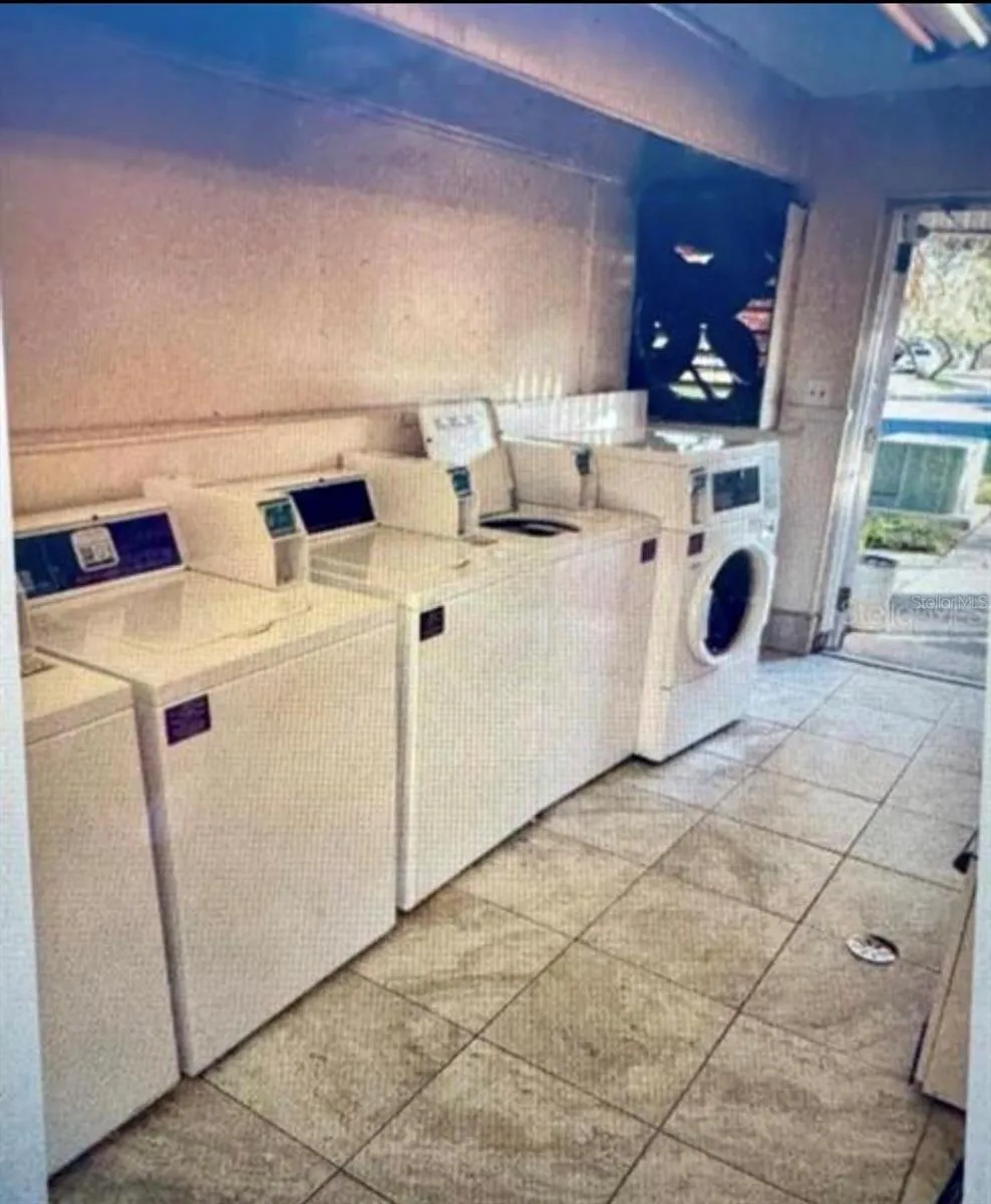 1125 83RD AVENUE #B St Petersburg, FL 33702
