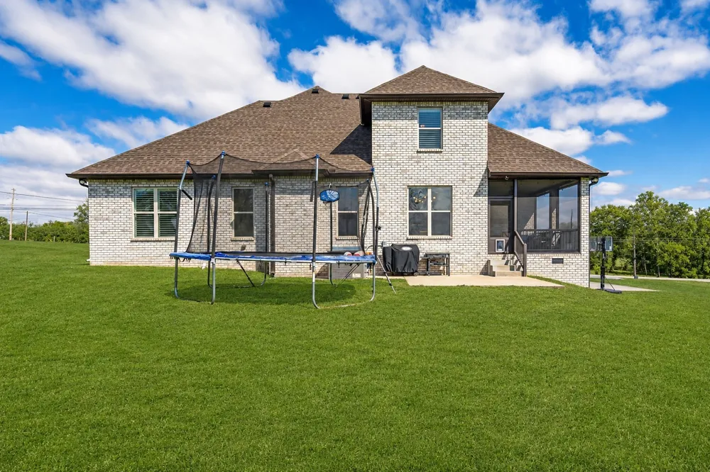 94 Branham Mill Rd Gallatin, TN 37066