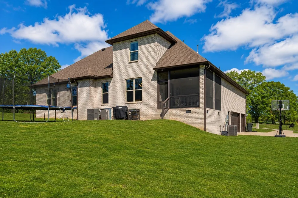 94 Branham Mill Rd Gallatin, TN 37066