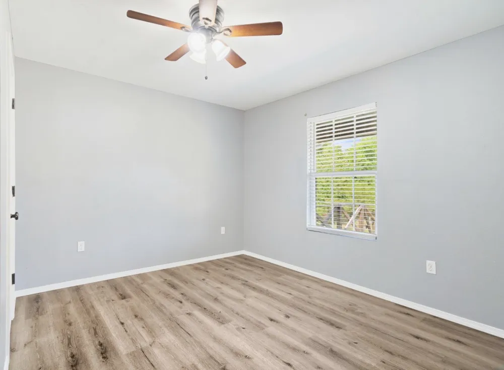 9006 County Road 43200 Powderly, TX 75473