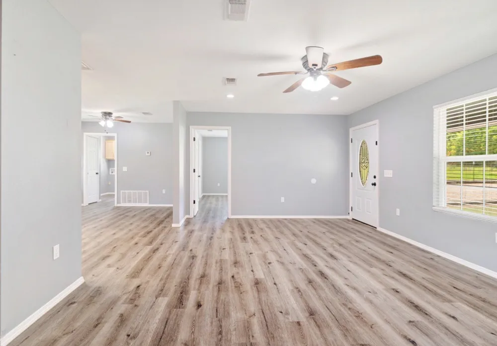 9006 County Road 43200 Powderly, TX 75473