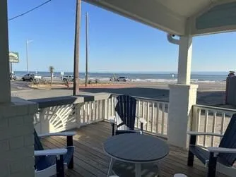 1711 16th Street Galveston, TX 77550