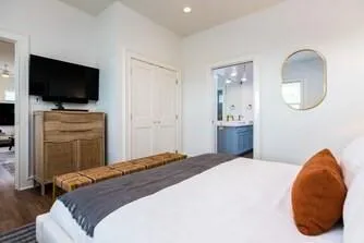 1711 16th Street Galveston, TX 77550