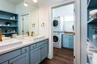 1711 16th Street Galveston, TX 77550