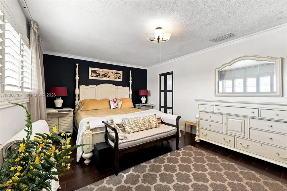 5900 NW 17th Pl #203 Sunrise, FL 33313