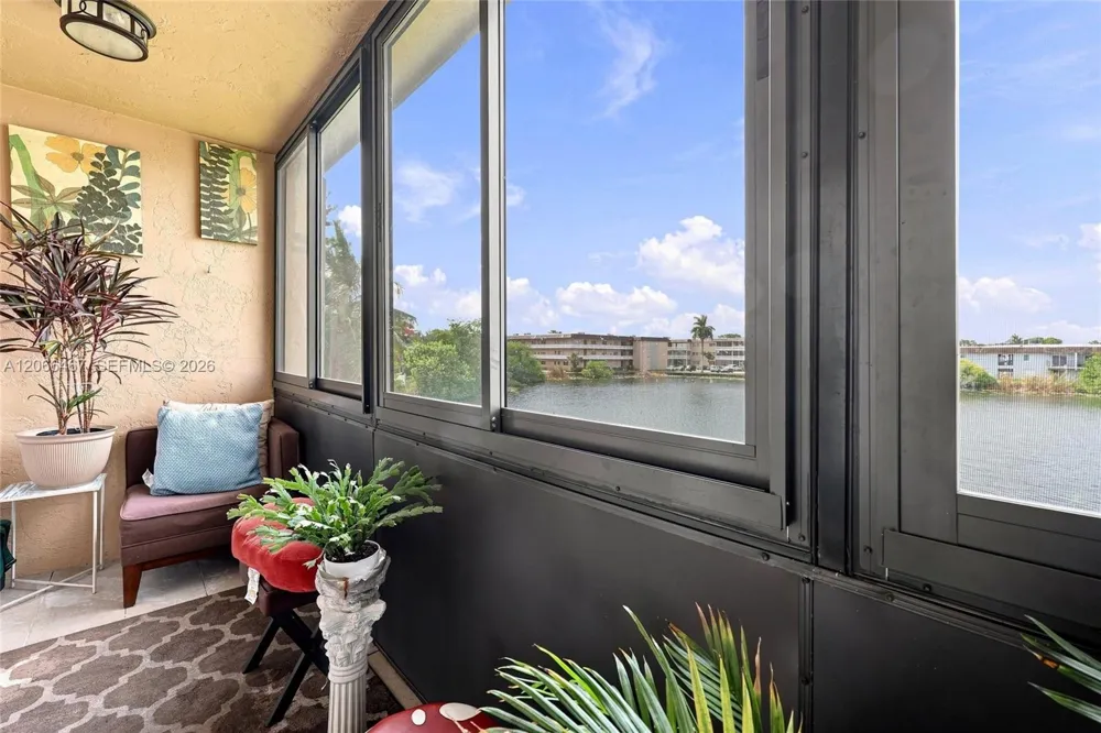5900 NW 17th Pl #203 Sunrise, FL 33313