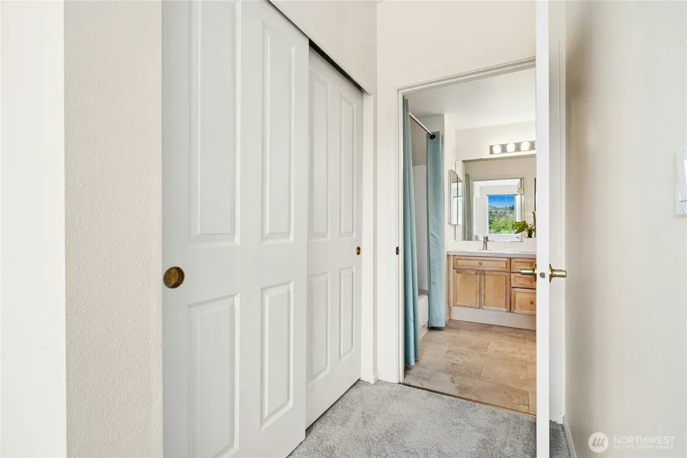 2244 132nd Avenue SE #B208 Bellevue, WA 98005