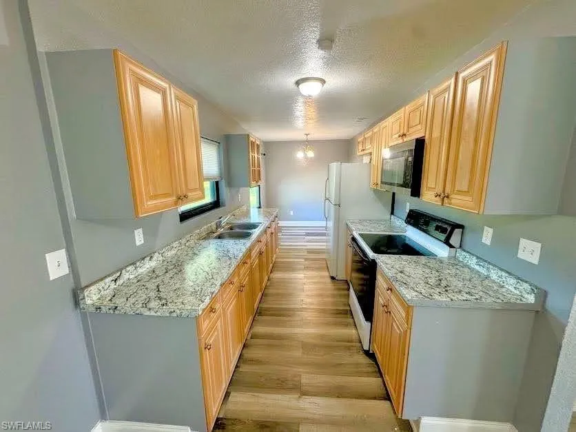 2026 Schooner Drive Labelle, FL 33935