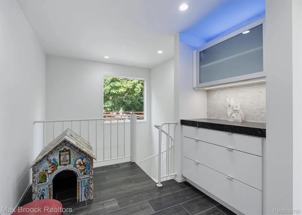 25850 Romany Way Franklin Village, MI 48025