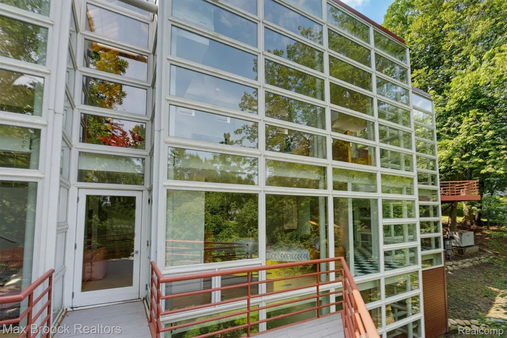 25850 Romany Way Franklin Village, MI 48025