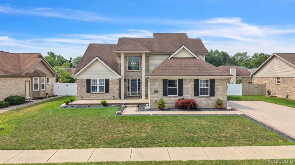 20104 Candace Drive Rockwood City, MI 48173