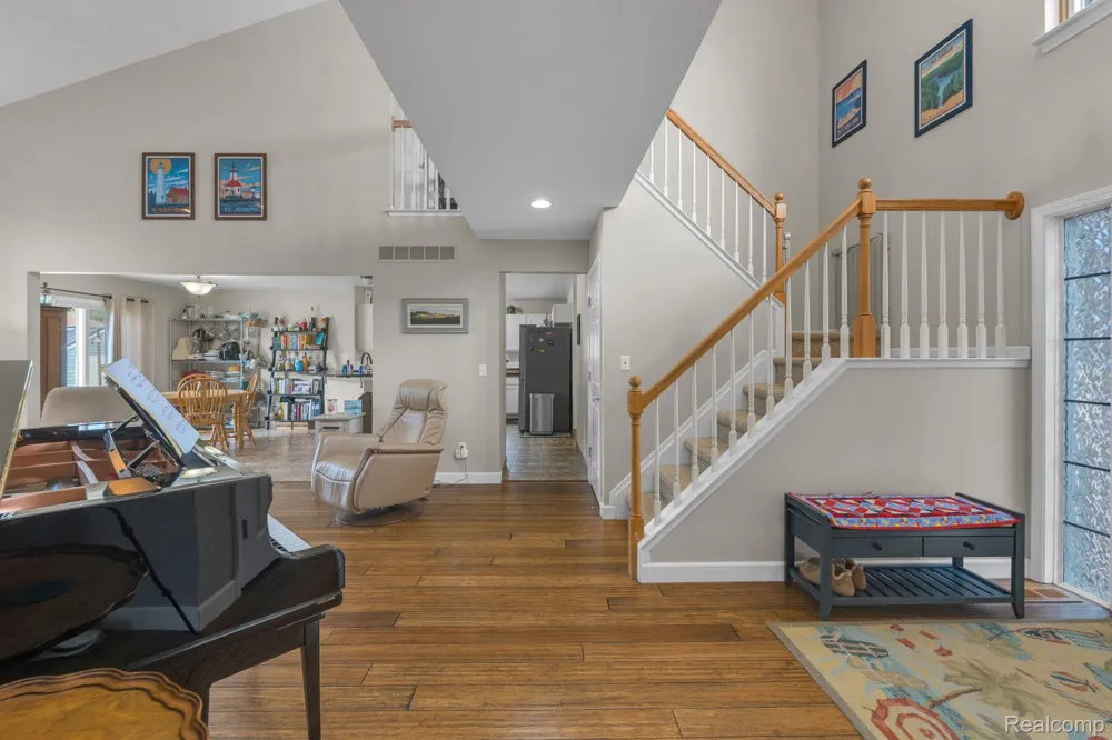 20104 Candace Drive Rockwood City, MI 48173