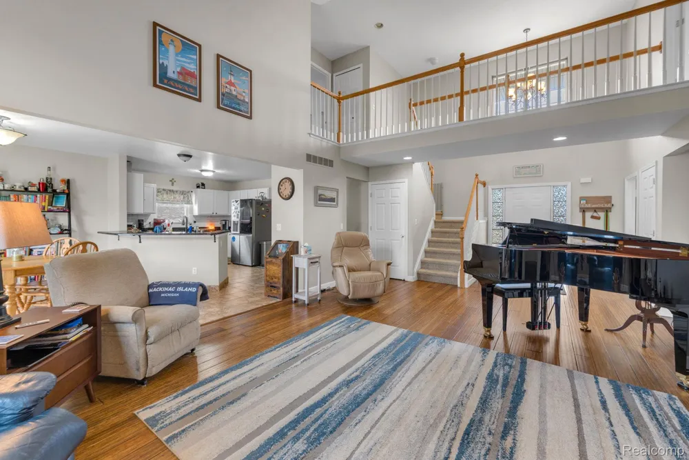 20104 Candace Drive Rockwood City, MI 48173