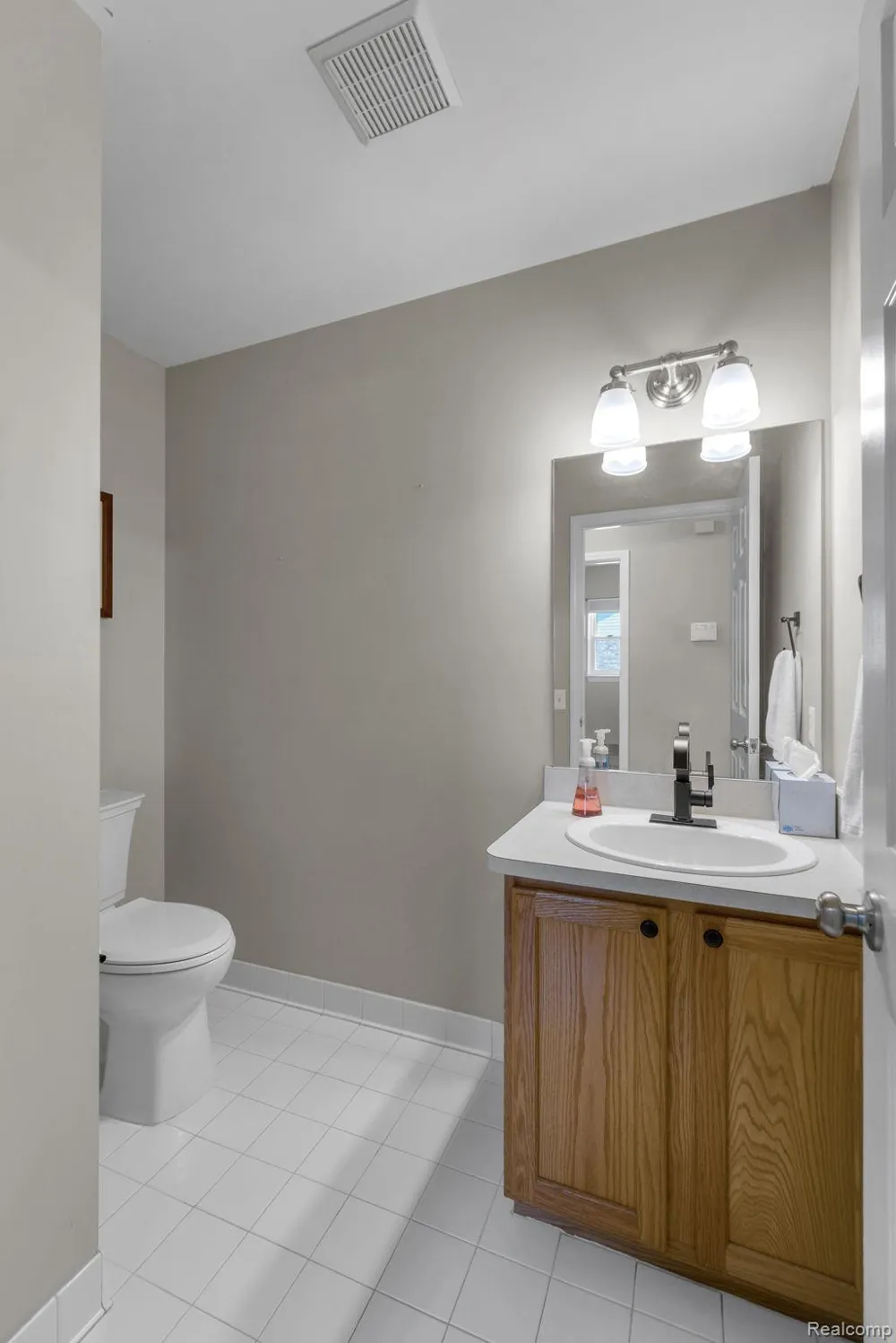 20104 Candace Drive Rockwood City, MI 48173