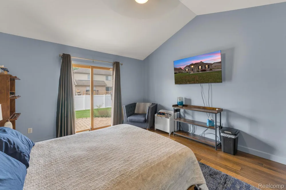 20104 Candace Drive Rockwood City, MI 48173