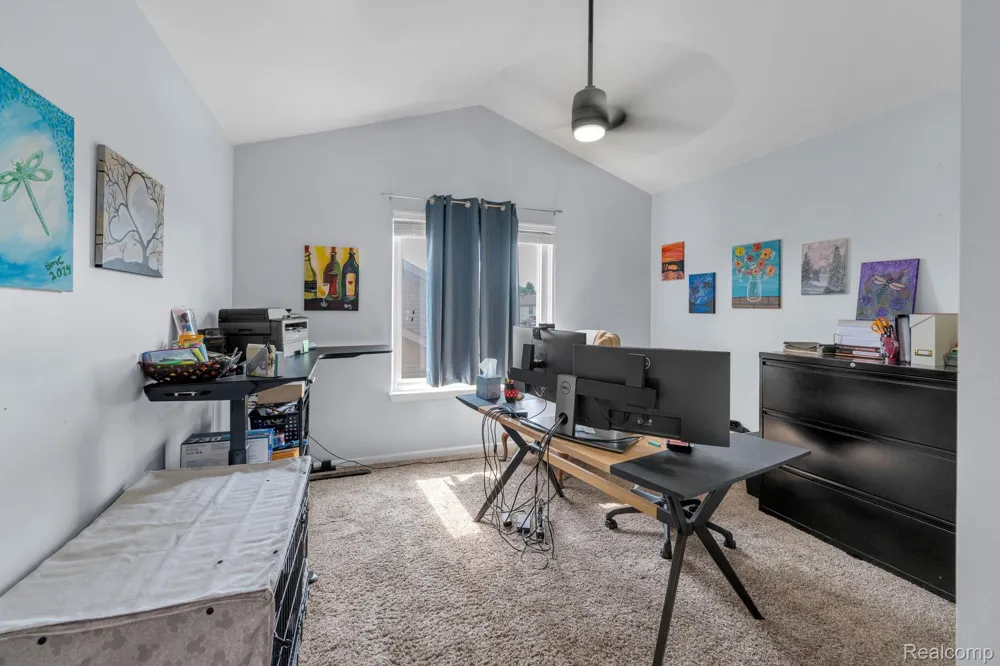 20104 Candace Drive Rockwood City, MI 48173
