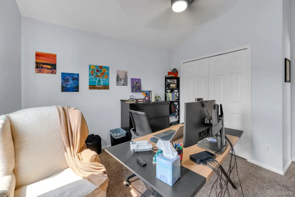 20104 Candace Drive Rockwood City, MI 48173