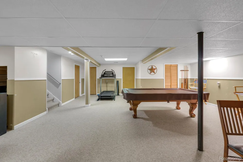 20104 Candace Drive Rockwood City, MI 48173