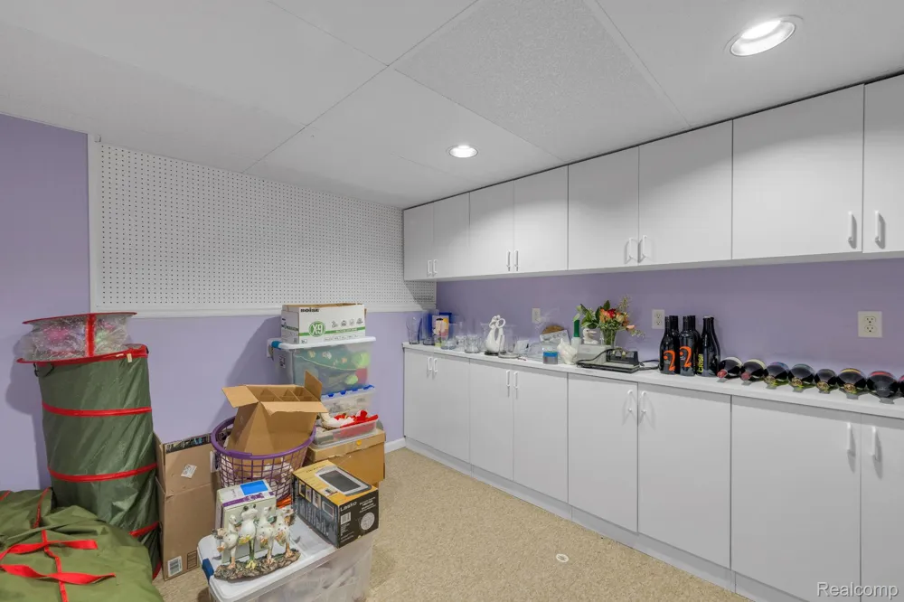20104 Candace Drive Rockwood City, MI 48173