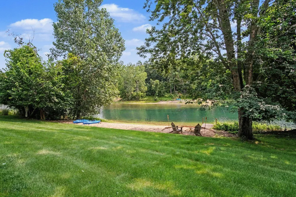 6036 Arroyo Vista Drive NE Cannon Township, MI 49341