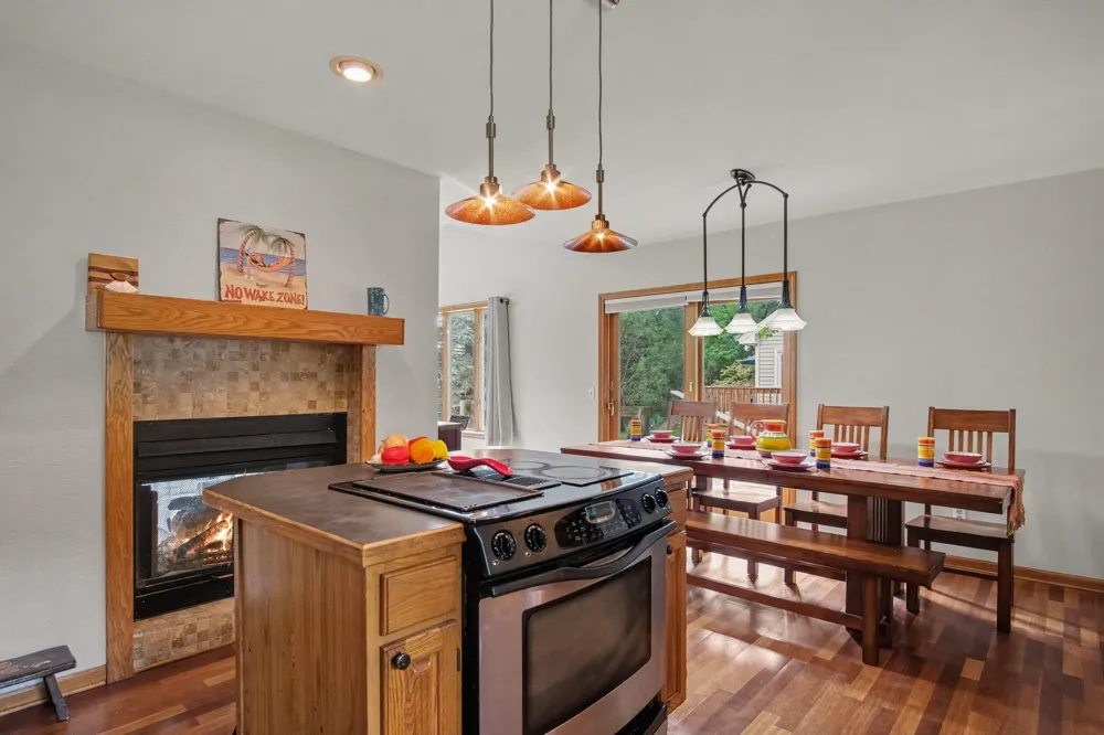 6036 Arroyo Vista Drive NE Cannon Township, MI 49341