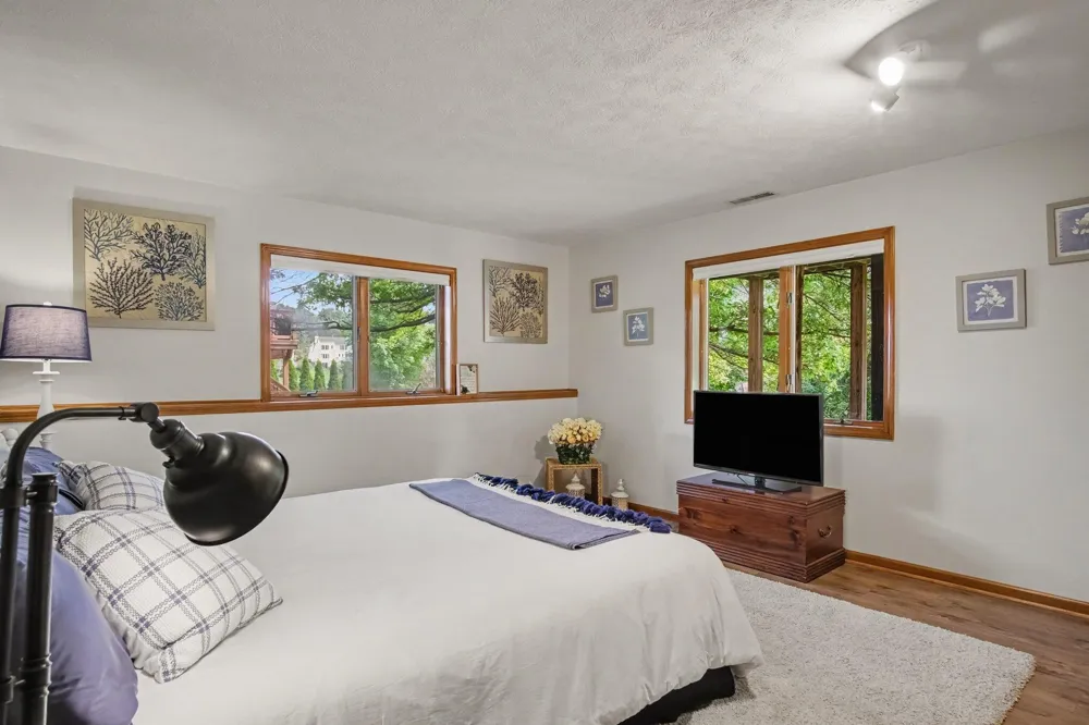 6036 Arroyo Vista Drive NE Cannon Township, MI 49341