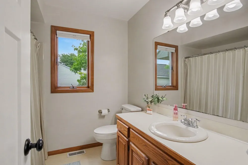 6036 Arroyo Vista Drive NE Cannon Township, MI 49341