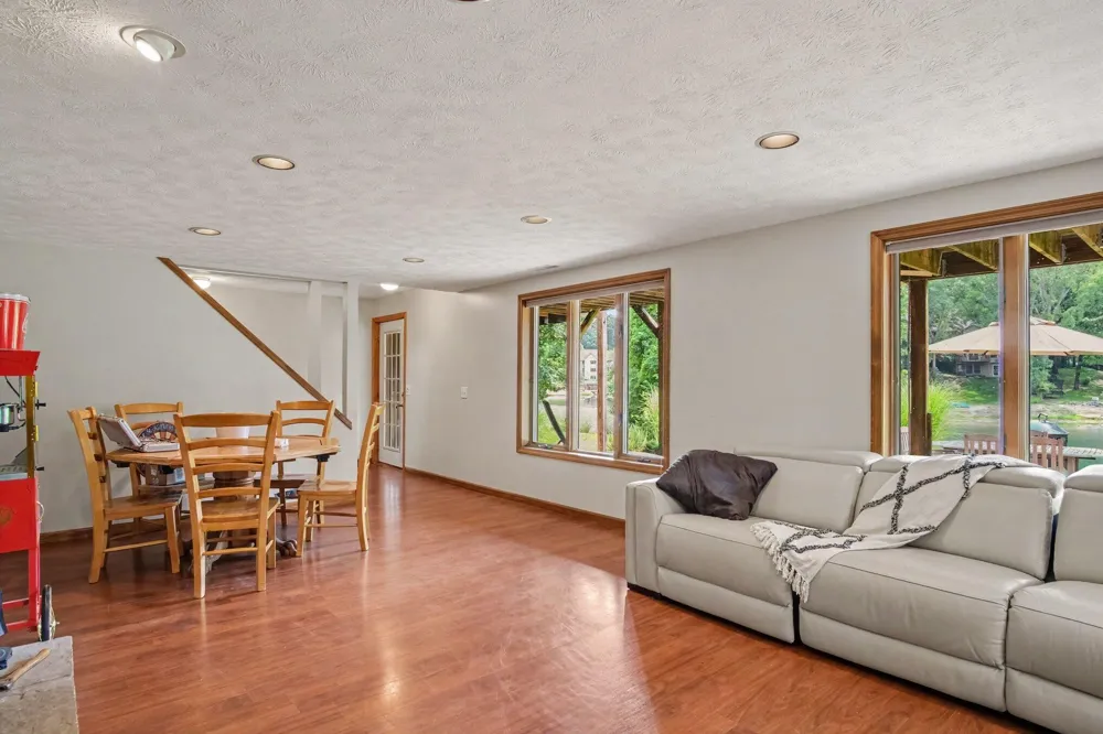 6036 Arroyo Vista Drive NE Cannon Township, MI 49341