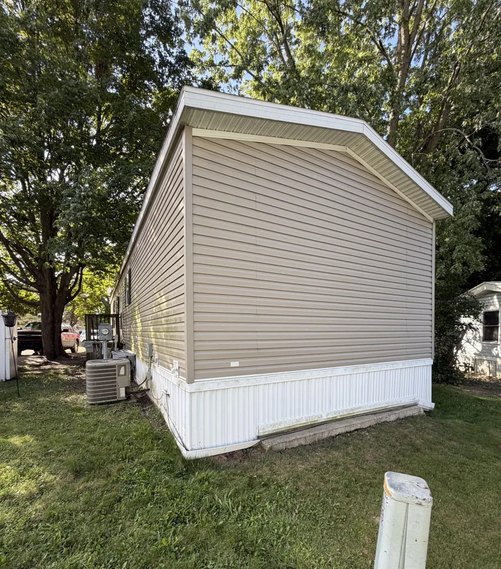 7030 Cattail Corner Drive #Lot 126 Lansing City, MI 48911