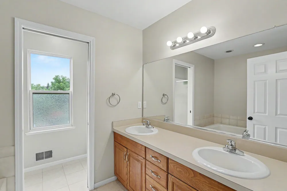 2138 Vail Court Pittsfield Charter Township, MI 48108
