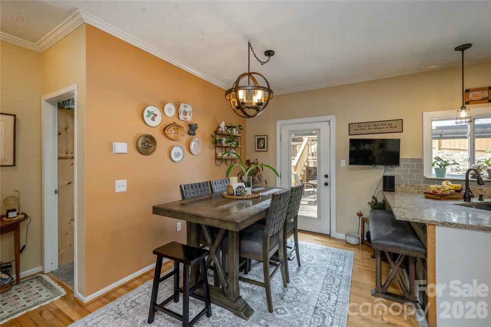 8 Blaines Way Candler, NC 28715