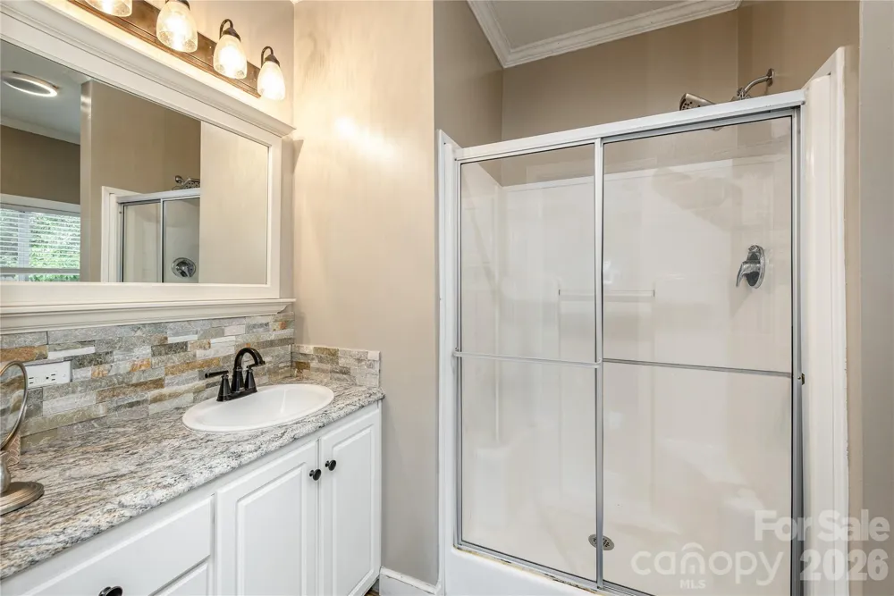 8 Blaines Way Candler, NC 28715
