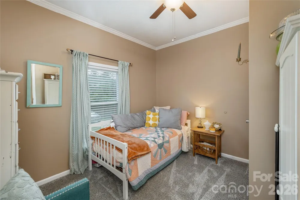 8 Blaines Way Candler, NC 28715