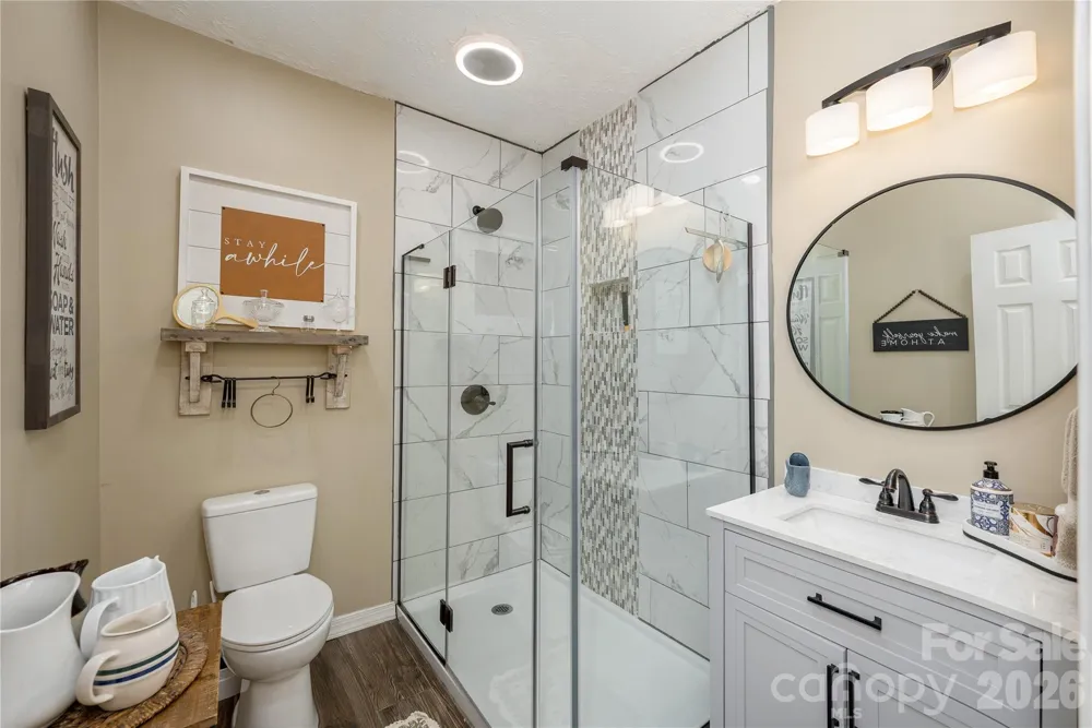 8 Blaines Way Candler, NC 28715