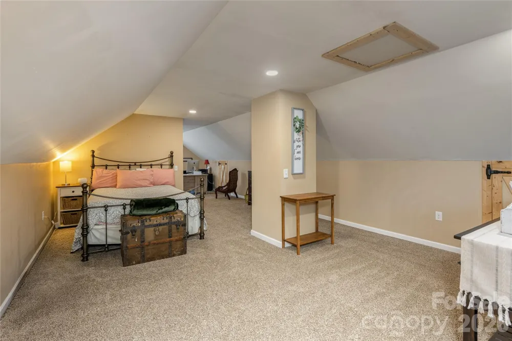 8 Blaines Way Candler, NC 28715