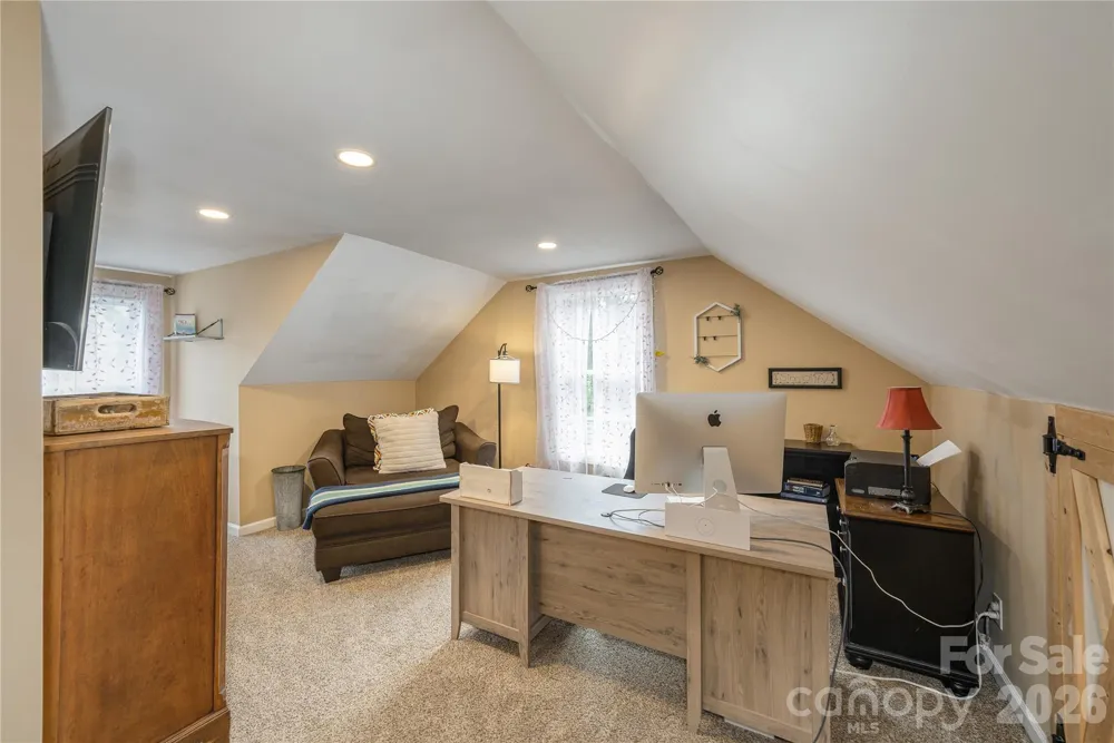 8 Blaines Way Candler, NC 28715