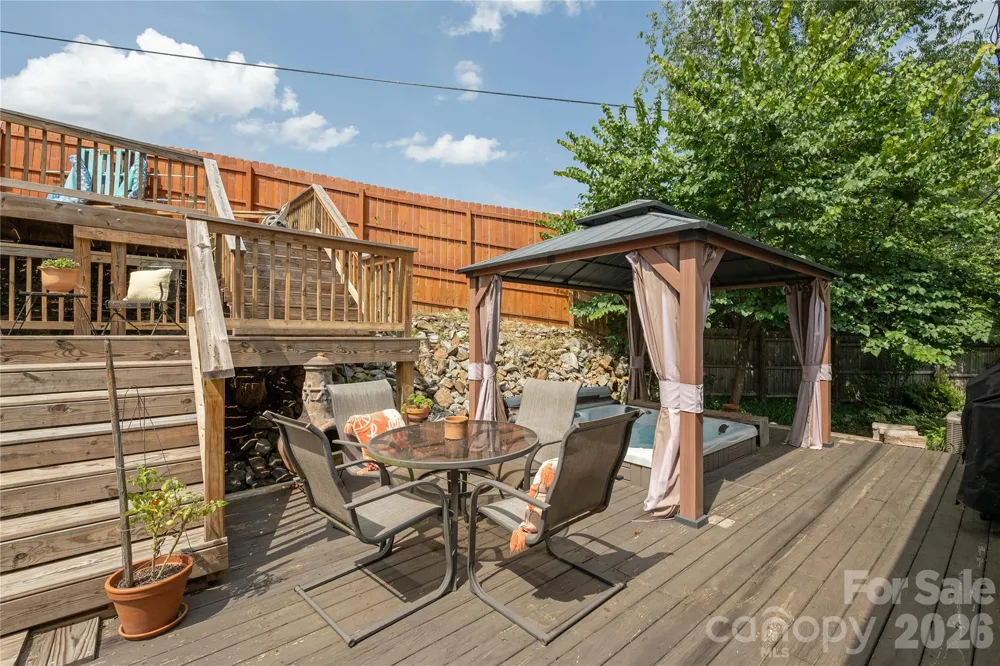 8 Blaines Way Candler, NC 28715