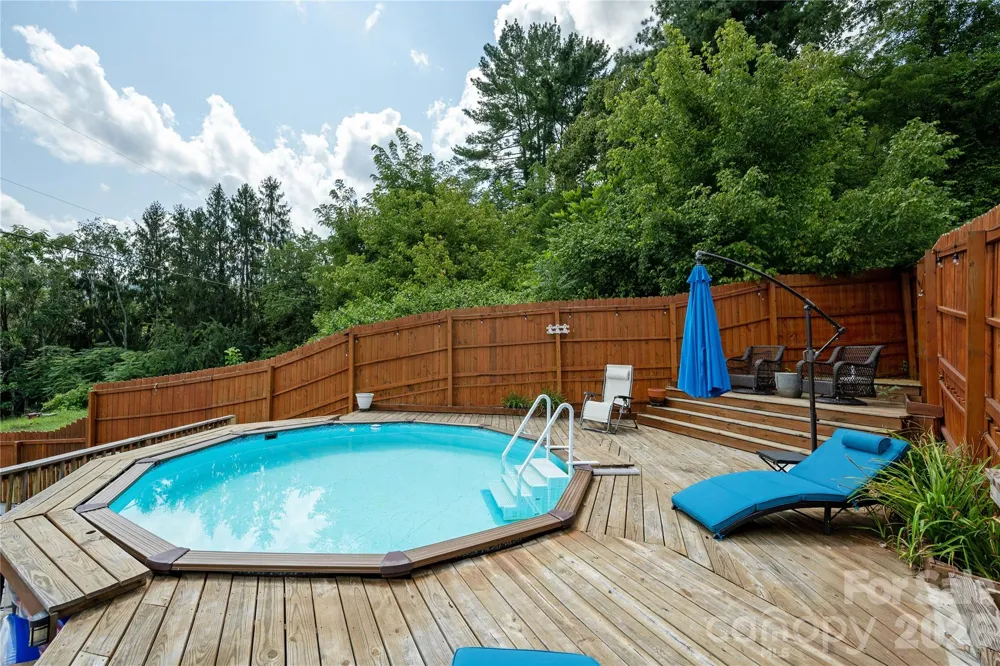 8 Blaines Way Candler, NC 28715