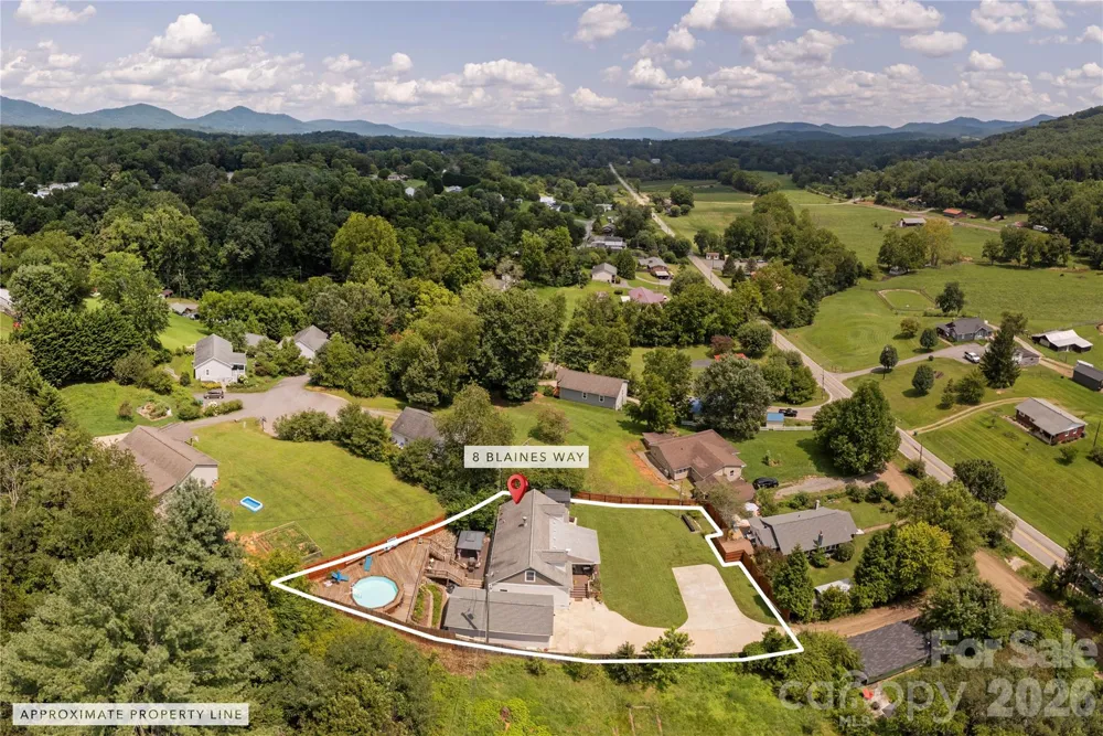 8 Blaines Way Candler, NC 28715