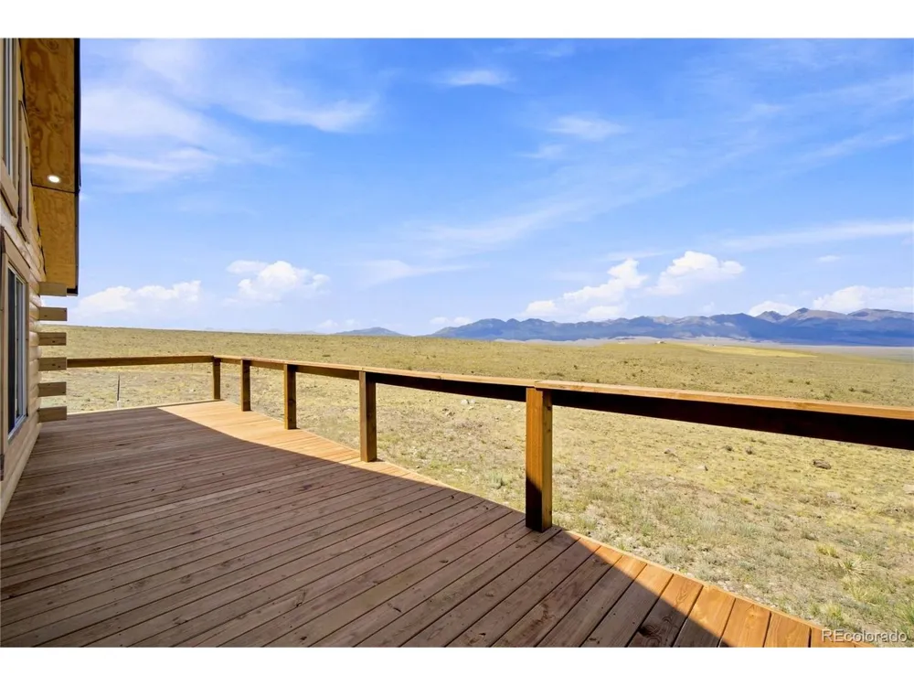 2400 Phantom Terrace Drive Westcliffe, CO 81252