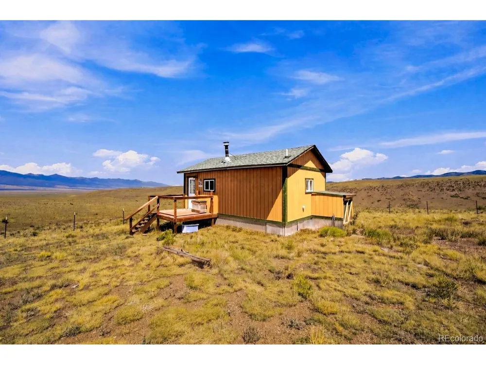 2400 Phantom Terrace Drive Westcliffe, CO 81252