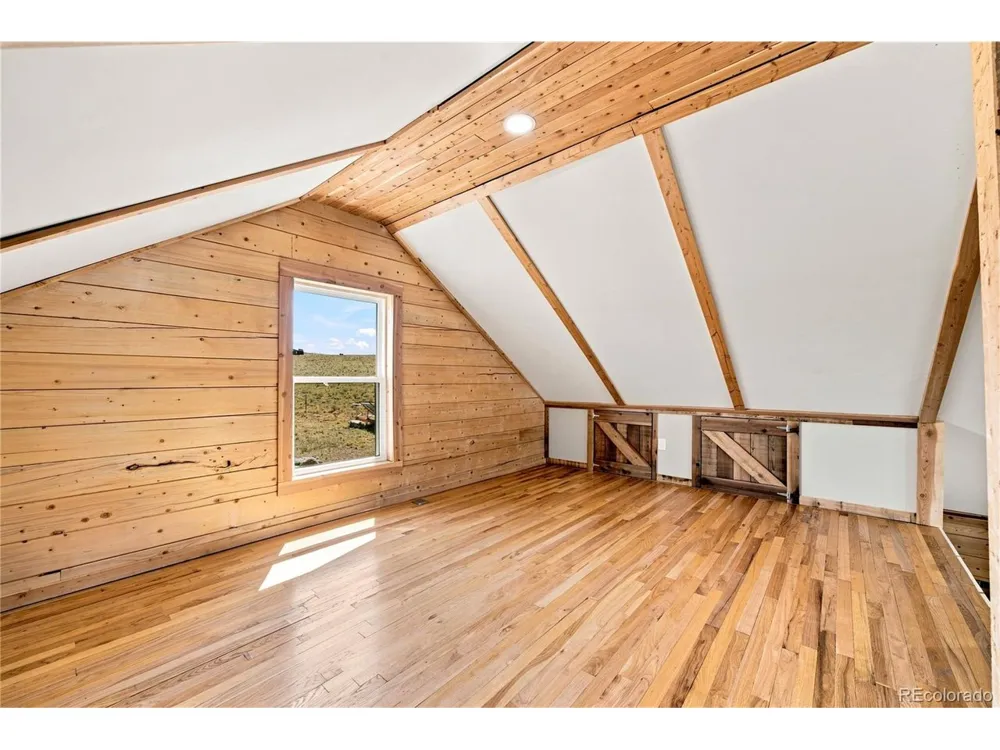 2400 Phantom Terrace Drive Westcliffe, CO 81252