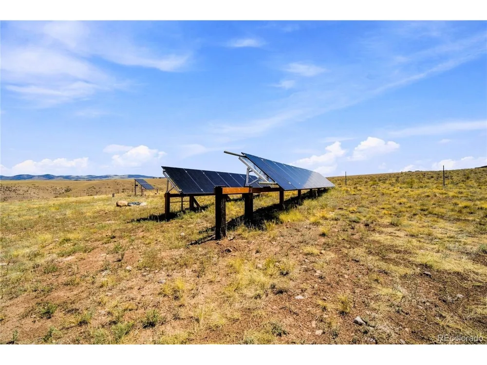 2400 Phantom Terrace Drive Westcliffe, CO 81252